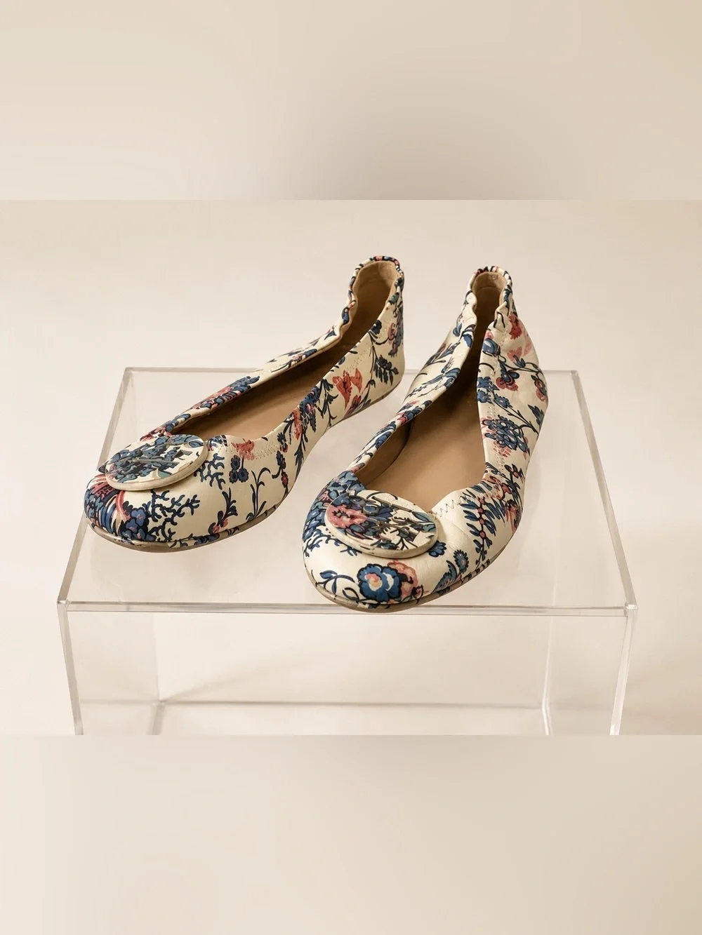 Tory Burch Reva Floral Ballet Flats Size 7 Cream Multicolor Leather Shoes